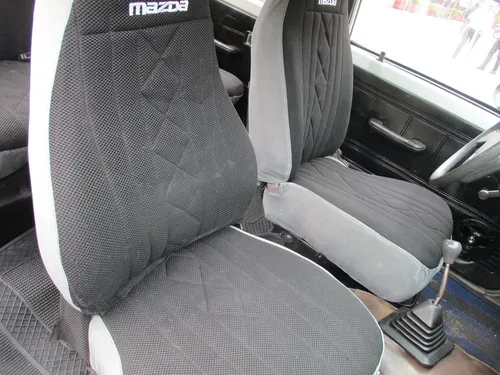 Mazda B2000 2.0