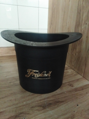 Hielera Plastica Colección Freixenet 20 Alto X 30.# 348