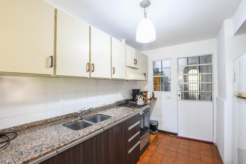 Casa De 3 Dormitorios En Venta Con Pileta Y Quincho Fisherton