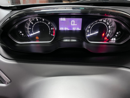 Peugeot 208 1.6 Feline