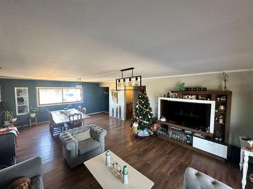 Casa En Venta Con Piscina En Km 6 Camino Cato En Chillán