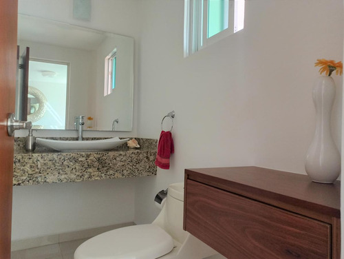 Imagen 9 de 30 de Casa En Venta 3 Recamarás Con Baño Cada Una Colonia San Jerónimo León Gto.