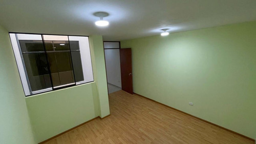 Imagen 16 de 22 de Venta De Casa Multifamiliar Urb. San Jose- Smp