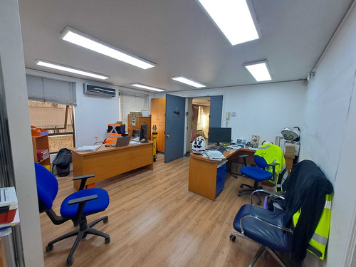 Amplia Oficina Con Excelente Ubicacion (88787)