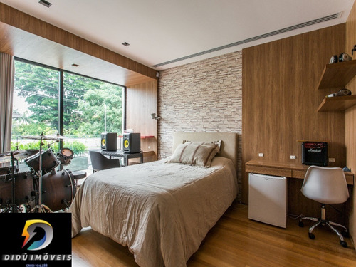 Imagem 26 de 30 de Casa Para Venda Com Projeto Do Arquiteto Leonardo Mancenido. Dispõe De Área Externa Com Paisagismo, Raia Climatizada E Salão De Jogos. - 0100969 - 69844795
