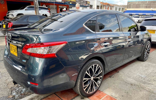 Nissan Sentra 1.8 B17 Exclusive