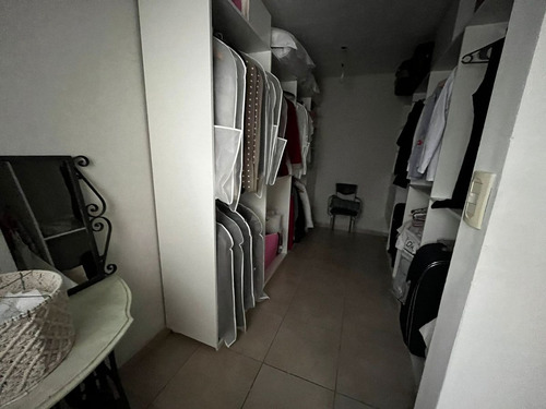 Venta Casa Barrio Dalvian