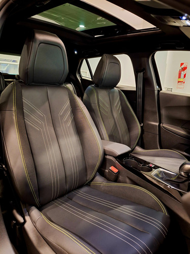 Peugeot 2008 1.0T Gt