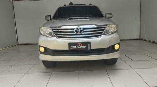 Toyota Hilux Sw4 3.0 Srv 4x4 7 Lugares 16v Turbo