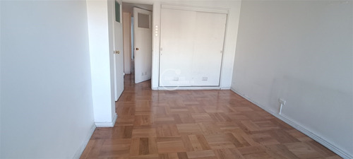 Departamento En Arriendo De 2 Dorm. En Providencia