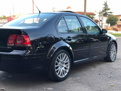 Volkswagen Bora 1.8 Highline T 180cv Cuero 2009
