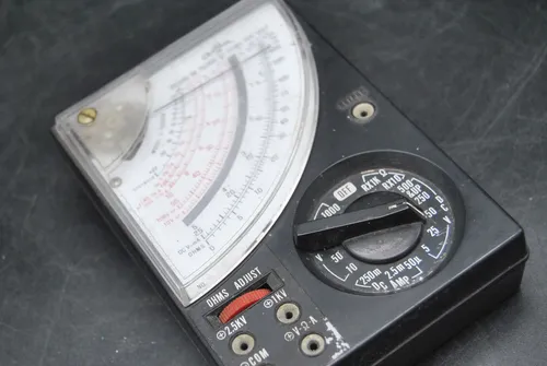 Tester Multimetro Analógico Central Eneka Japón Antiguo (Usado)