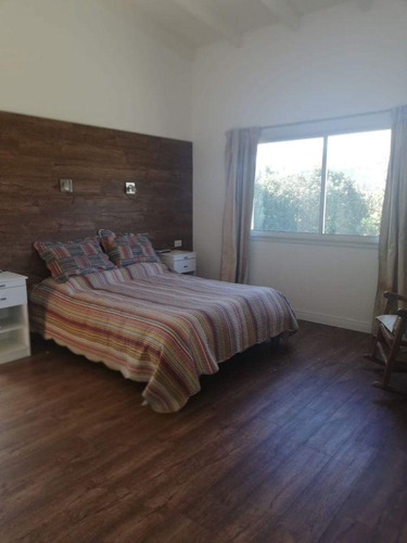 Vendo Casa En La Cuesta 4 Dor, Lote Plano, Pileta. Parque Consolidado