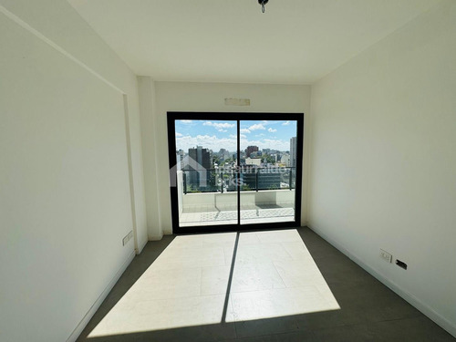 Se Vende Departamento 3 Amb Con Vista Desde Un Piso 12 En Villa Urquiza