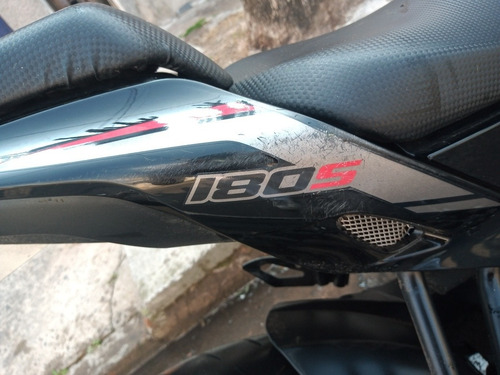 Imagen 10 de 15 de Benelli 180s