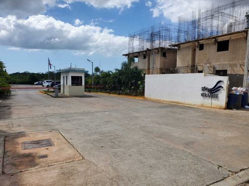 Apartamento Nuevo De Dos Niveles, Ciudad Juan Bosch, Sto. Dgo. Este