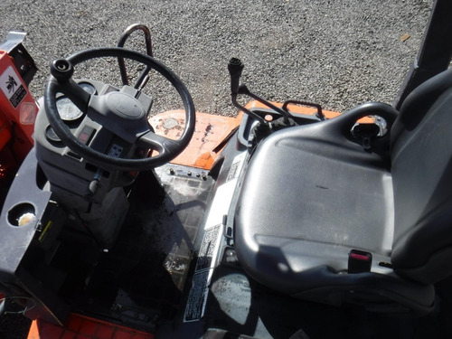 Imagen 10 de 14 de Cargador Frontal Payloader Kubota R420s 2007 Folio 15124