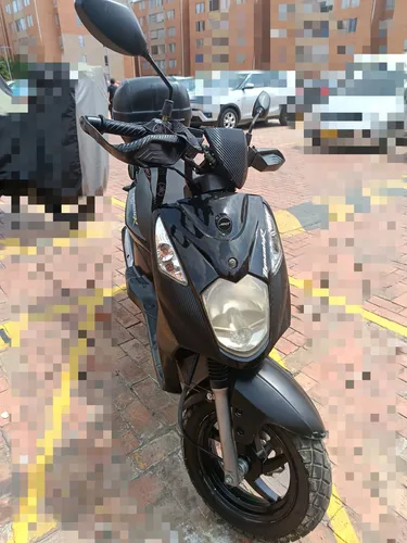 Moto Dinamic R Solo Uso Familiar Bien Cuidada Llantas Nuevas