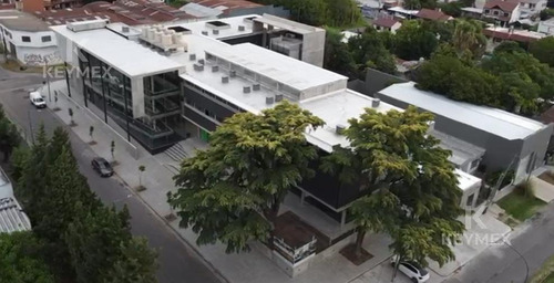 Oficina Con Cochera - Pilar - Art Gallery Office
