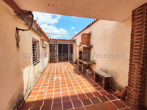 Imagen 25 de 30 de Casa En Venta En Barquisimeto Jr