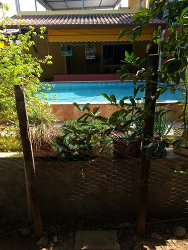Imagem 12 de 14 de Casa Três Quartos, Piscina, Churrasqueira, Quintal, Terraço