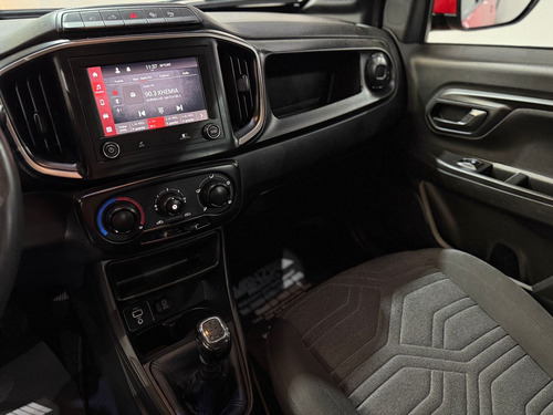 RAM 700 BIGHORN DOBLE CABINA