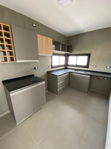 Imagen 13 de 16 de San Ignacio Village, Duplex En Venta De 3 Dormitorios, Galería, Asador, Cochera