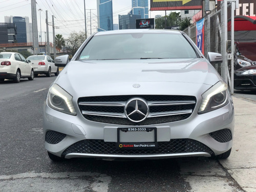 Imagen 2 de 8 de Mercedes Benz A 200 Cgi 2014