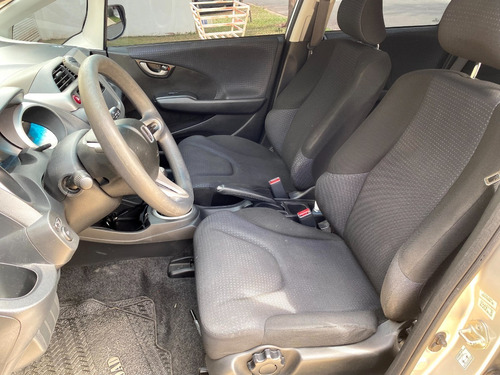 Imagem 8 de 11 de Honda Fit Dx 1.4 Flex 16v 5p Mecânico Flex Cor Prata