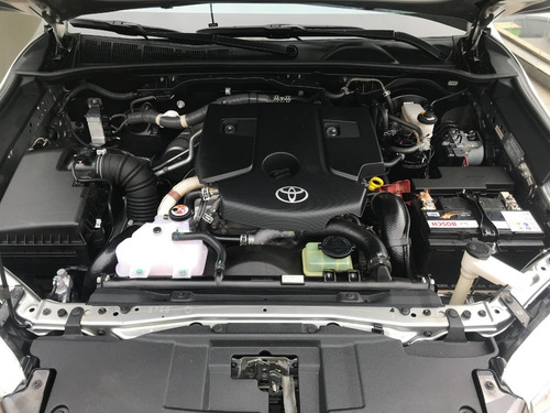 Imagem 12 de 15 de Toyota Hilux Srx 2.8 Diesel 4x4 Aut. 2019 -apenas 76.992 Km