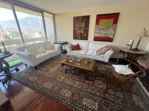 Apartamento En Venta Con Excelente Ubicaciòn En La Urb. Lomas De Las Mercedes