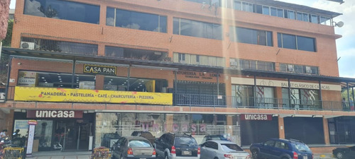 Venta Excelente Fondo De Comercio De Panadería Ubicada En Colinas De Bello Monte. Inf. Ma. Fda. Varela