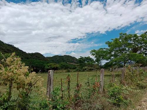 Linda Finca Que Hace Parte De Una Mas Grande, Para Inversionista Es Sub Urbana