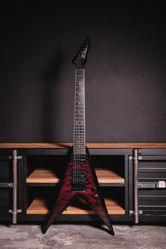 Guitarra Bc Rich Jr V 7c Blk Deep Purple Quilted Maple 2011 Destro Roxo Black Ébano (Usado)