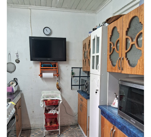 Venta Casa En Gran Terreno Ubicada En Macul. $280.000.000.-