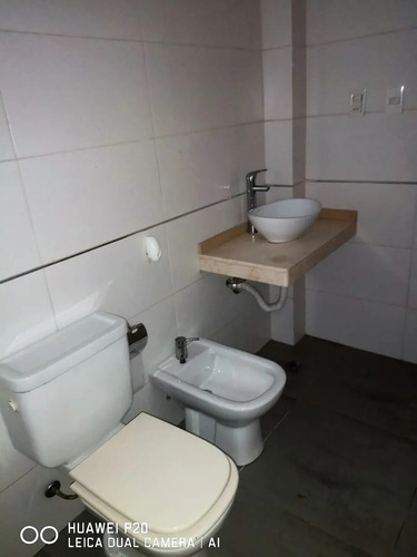 Imagen 12 de 14 de Casi Rbla. Meliton Gonzalez 1217 M2 123 Arrendado $ 21.500