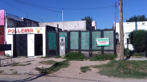 Local + 2 Departamentos En Venta