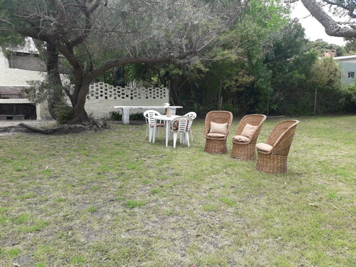 Imagen 9 de 12 de Comoda Casa Para 6 ,a 2 Cuadras De La Playa , Temporada Toda Alquilada, Queda Marzo Y Turismo Disponible.