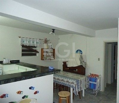 Casa Em Centro Com 3 Dormitórios - Vi4109