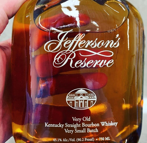 Bourbon Reserve Jeffersons Plaza Serrano-microcentro