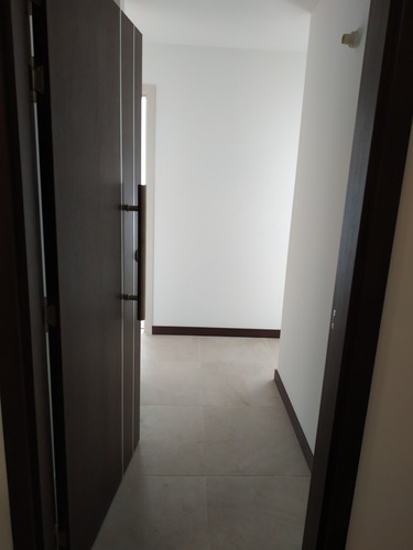 Imagen 1 de 14 de Apartamento En Venta 2 Dormitorios En El Centro De Minas, Ideal Inversores Alquilado En $ 31.000 Mensuales.