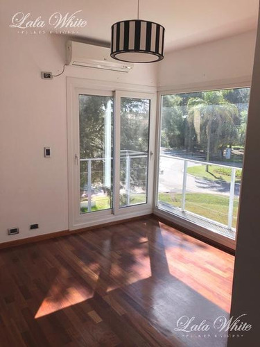 Imagen 13 de 27 de Venta - Casa En El Lauquen - Canning