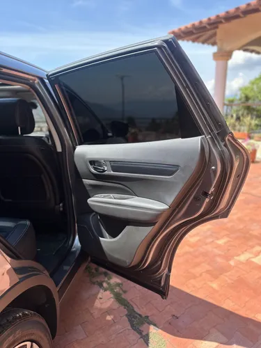 Renault Koleos 2.5 Intens 4X4 Bose