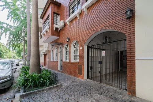 Hermosa Casa En Venta En Mendoza Y Melián!