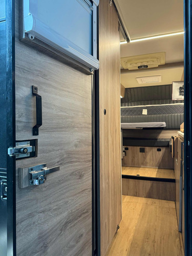 Camper