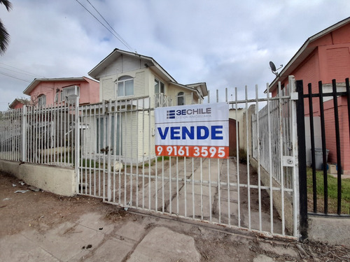 Excelente Casa Sector Sindempart / Avenida El Sauce