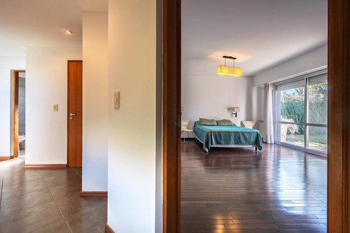 Venta/permuta Casa 3 Dormitorios Pileta - Funes Hills Cadaques
