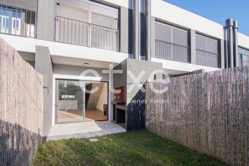 Almadía Parque Miramar Casa En Venta 2 Dormitorios (ref: Jpd-1607)