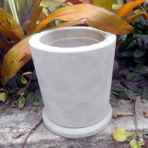 Imagen 4 de 6 de Maceta De Cemento Concreto Redonda Con Plato Minimalista
