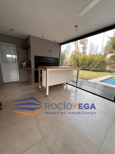 Casa En Venta En Weston, Moreno